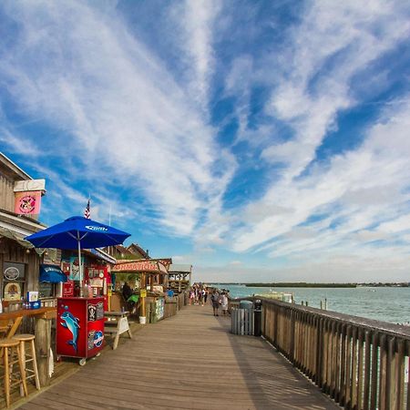 #212 Surf Song Resort St. Pete Beach Exteriör bild