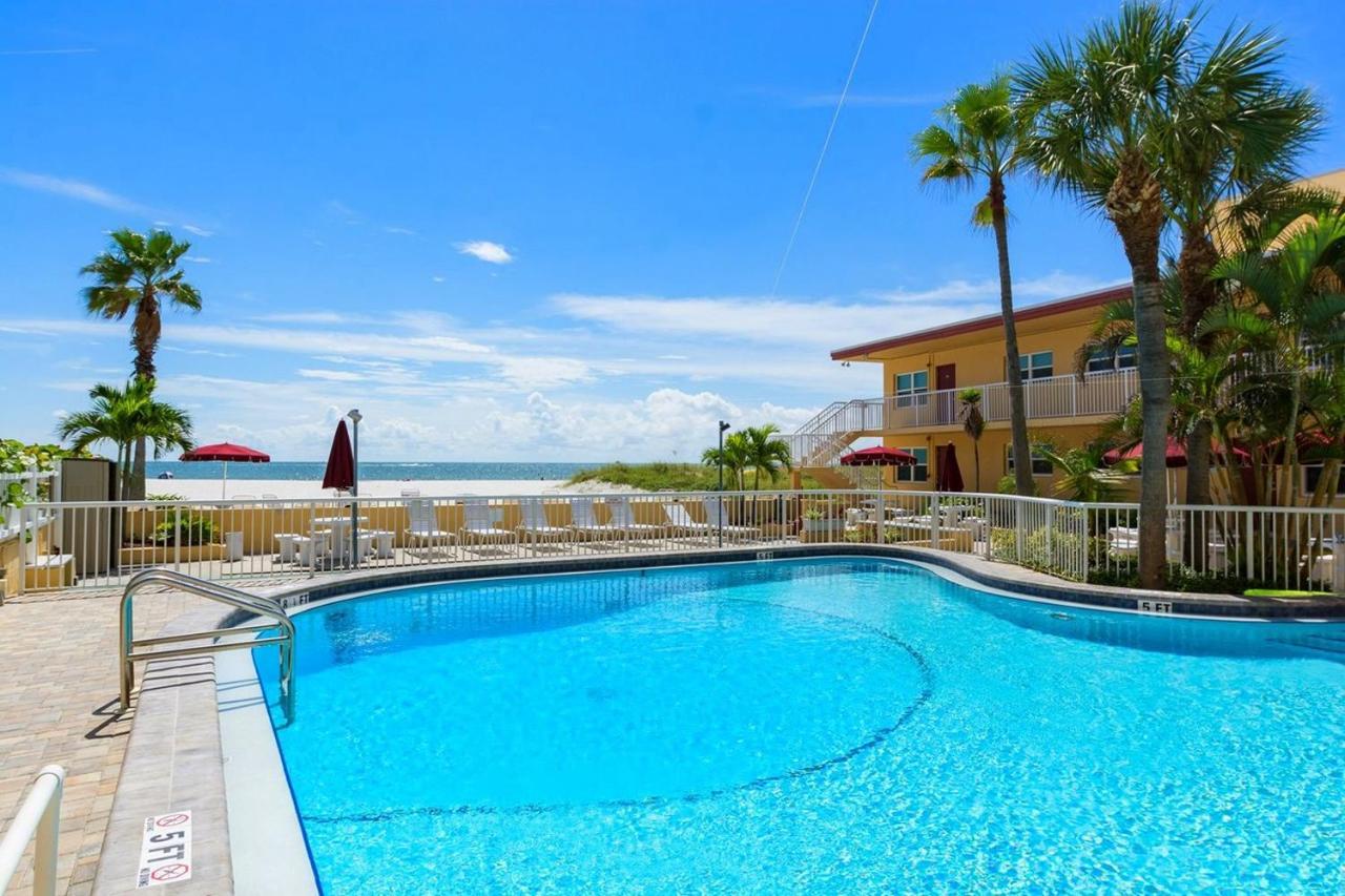 #212 Surf Song Resort St. Pete Beach Exteriör bild